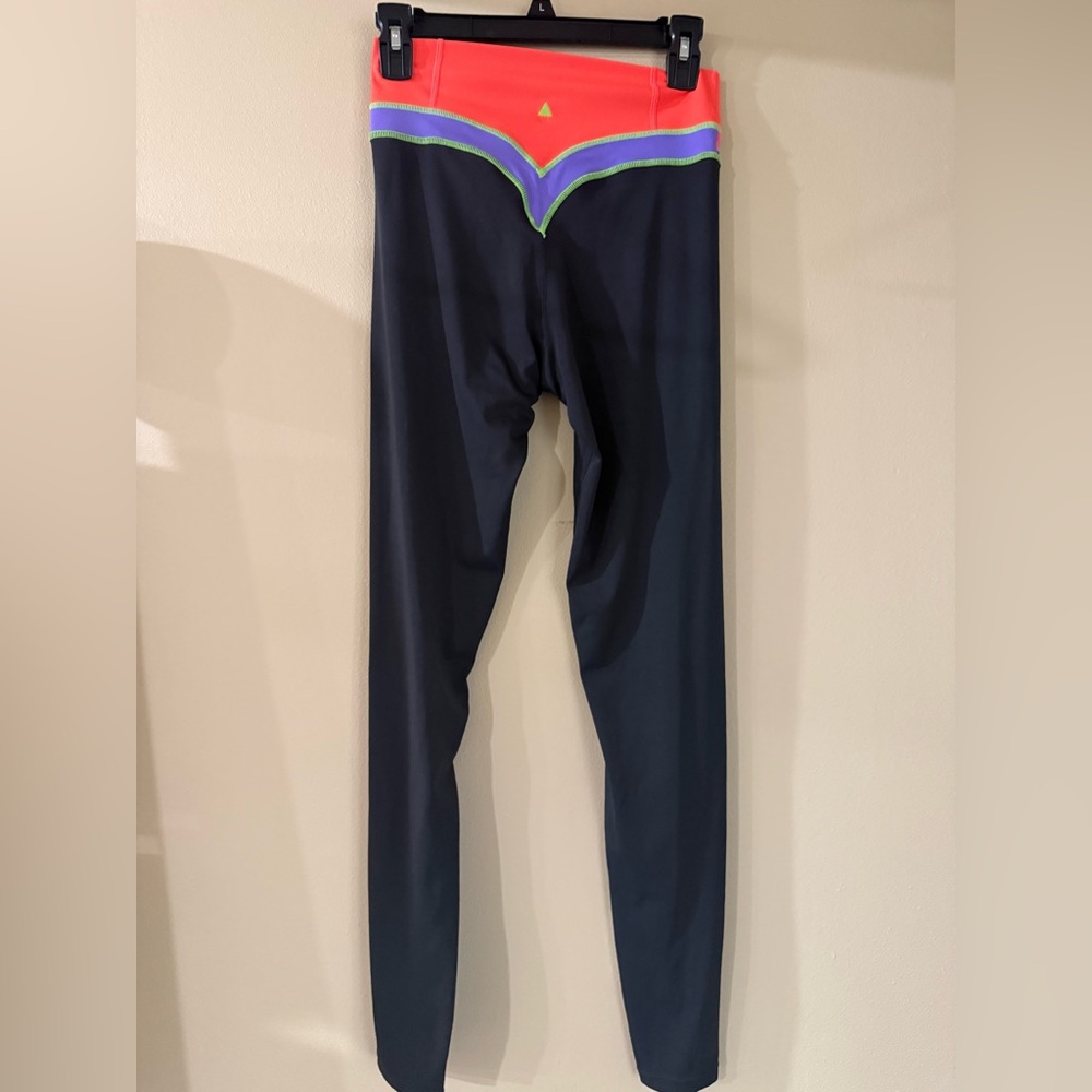 Women's High-Waist Black Leggings with Neon Pink Waistband - Picture 2 of 2